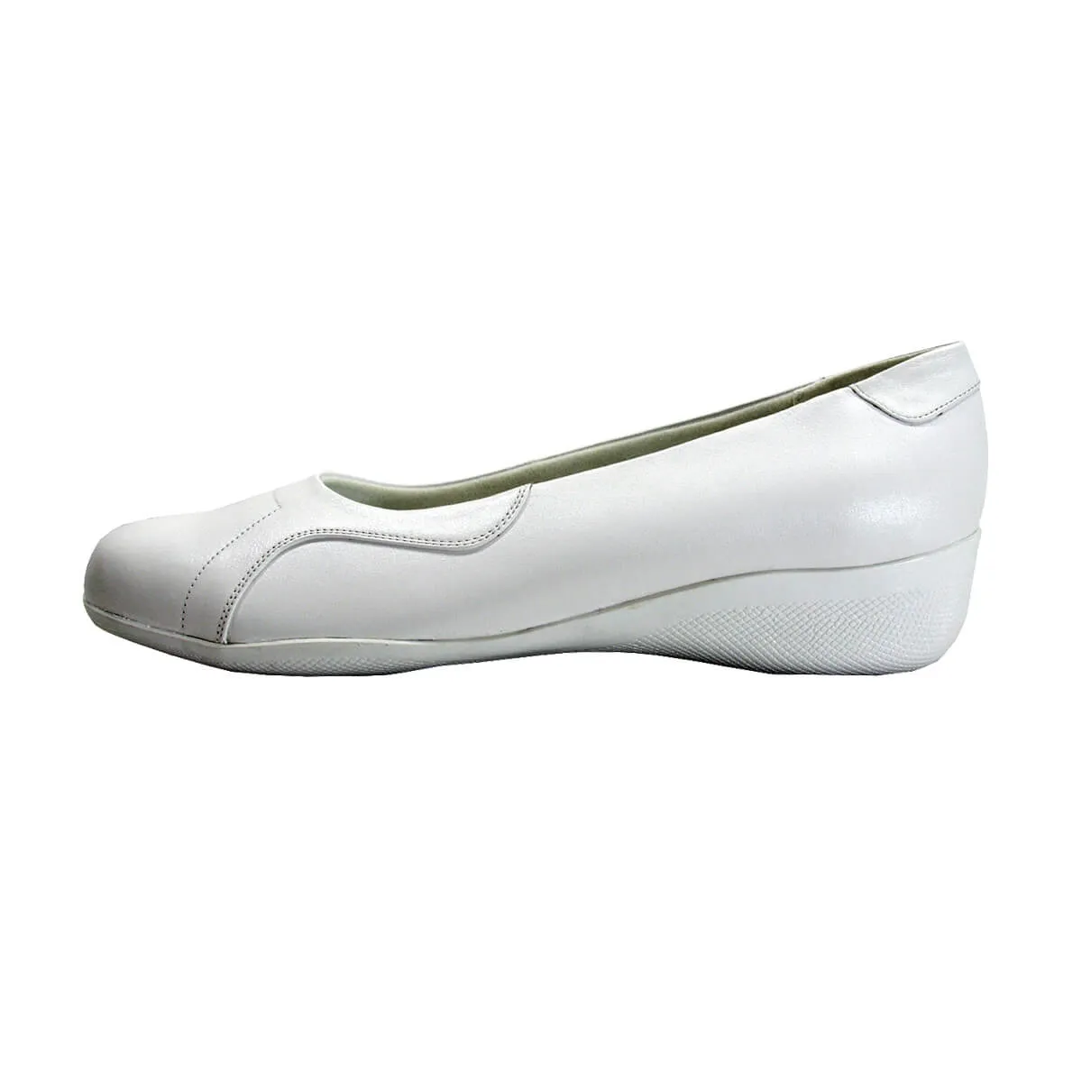 24 HOUR COMFORT Aisha Women's Wide Width Leather Slip-On Shoes