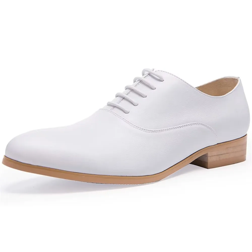 Eldorian Classic Lace-Up Elegance