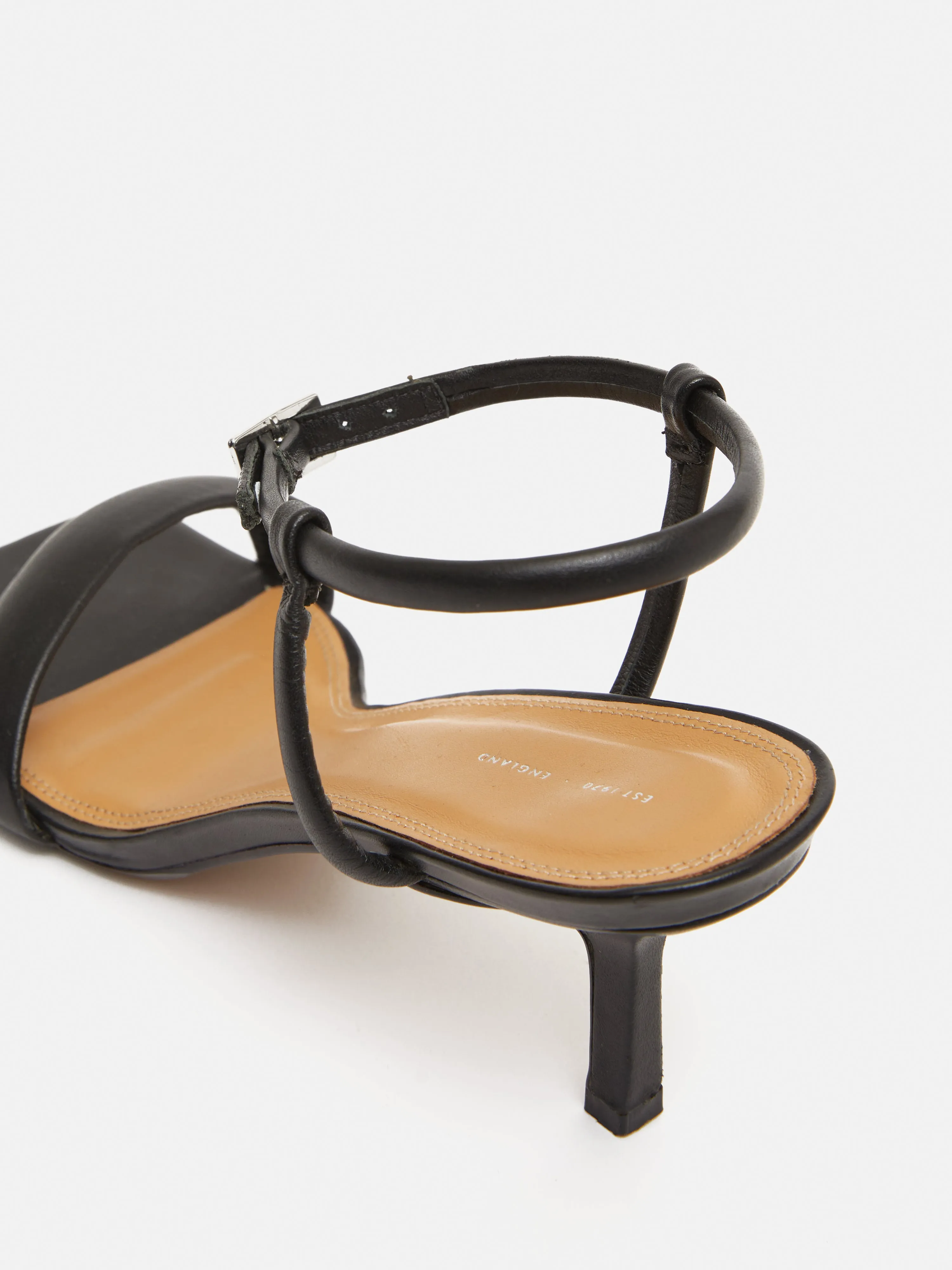 Iris Heel | Black