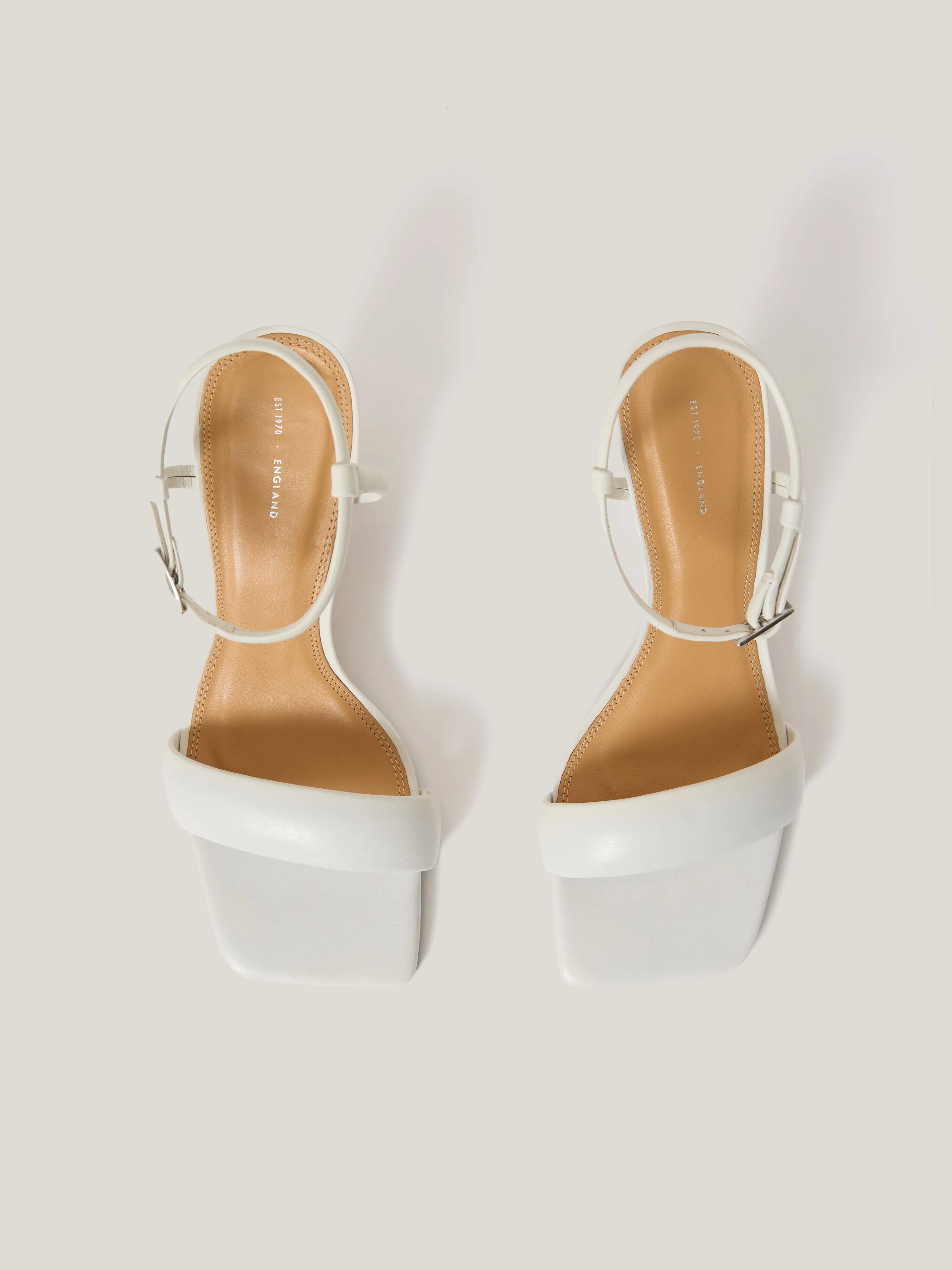 Iris Heel | White