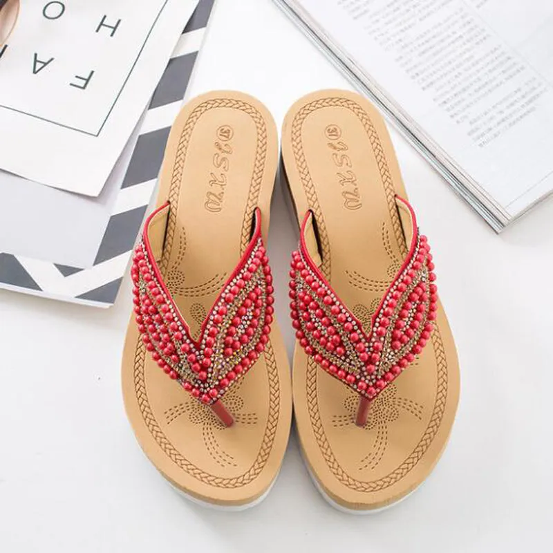 Nanccy Rhinestone Eye Personality Pearl Slippers