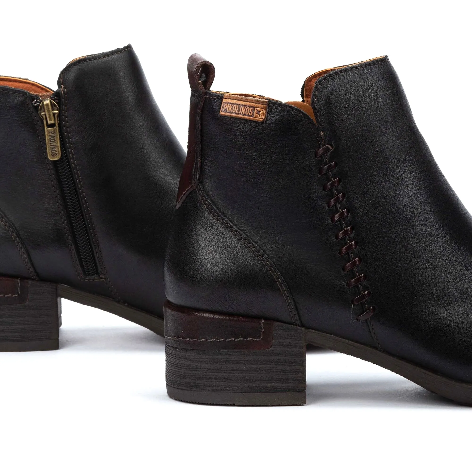 Pikolinos Malaga W6W-8950 Black Zip Ankle Boots