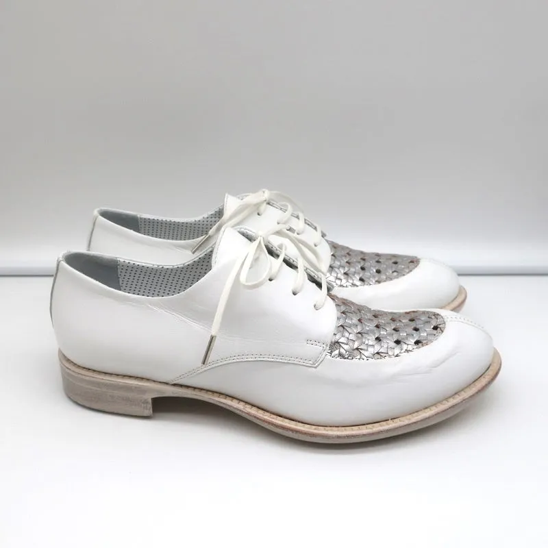 Rocco P Lace-Up Oxfords White & Silver Woven Leather Size 37.5 NEW