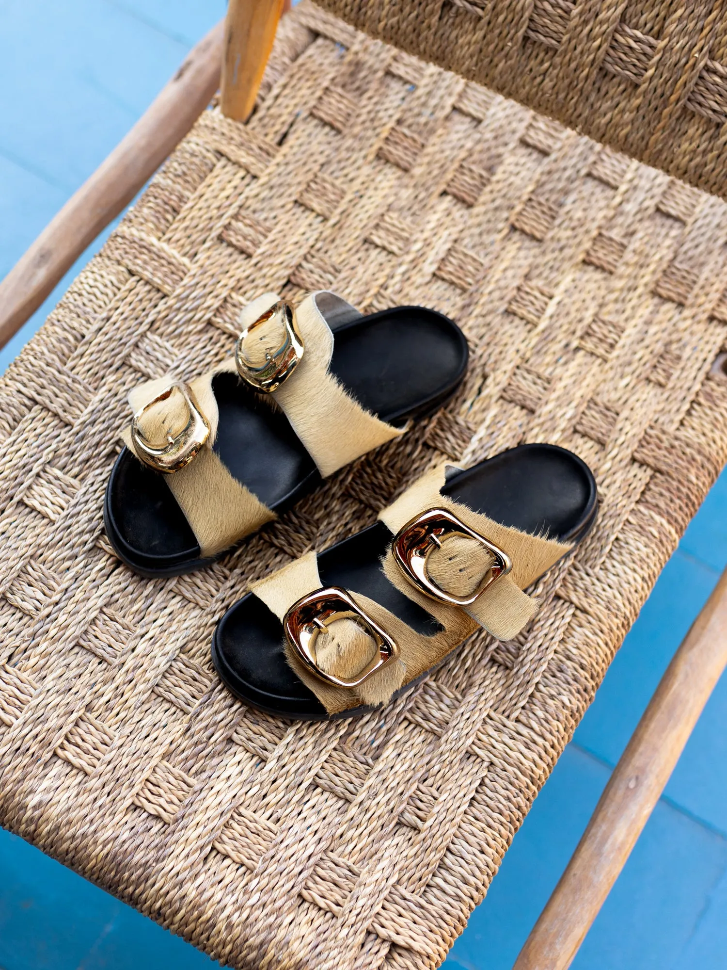 THE PERNILLE CREAM GOLD BUCKLE